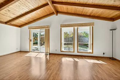 465 Creekside Circle, Central Point, OR 97502 - Photo 3