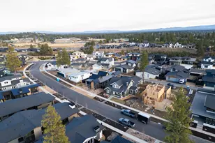 3329 NW Leavitt Ln, Bend, OR 97703 - Photo 53