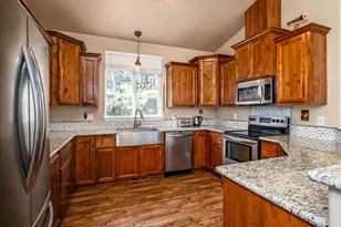 490 Conifer Way, Ashland, OR 97520 - Photo 9