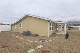 333 Mountain View Dr, Talent, OR 97540 - Photo 23