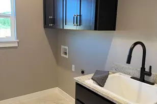 337 Quail Cir, Talent, OR 97540 - Photo 21