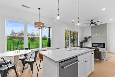 107 Golf View Drive, Eagle Point, OR 97524 - Photo 13