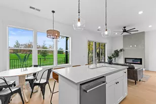 107 Golf Vw Dr, Eagle Point, OR 97524 - Photo 13