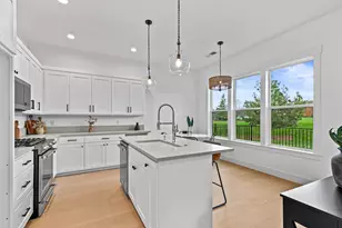 107 Golf Vw Dr, Eagle Point, OR 97524 - Photo 11