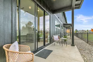 107 Golf Vw Dr, Eagle Point, OR 97524 - Photo 7