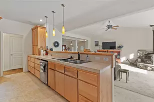 36793 Redwood Hwy, Cave Junction, OR 97523 - Photo 15