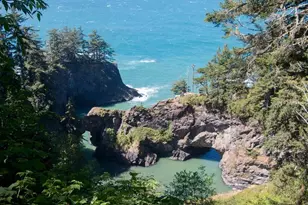 1240 Lighthouse Ln, Brookings, OR 97415 - Photo 35