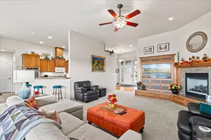 268 Robert Trent Jones Blvd, Eagle Point, OR 97524 - Photo 9