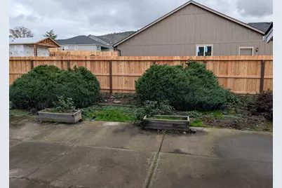 3349 Bryson Way, Medford, OR 97504 - Photo 15