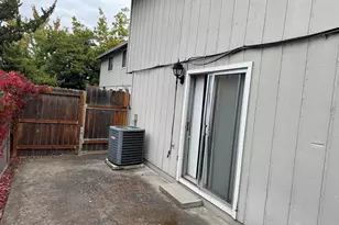 747 Spring St, Medford, OR 97504 - Photo 15