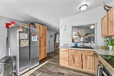 20400 Highway 62, Shady Cove, OR 97539 - Photo 9