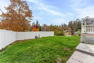 600 NW Elm St, Grants Pass, OR 97526 - Photo 27