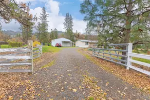 835 Ragsdale Rd, Trail, OR 97541 - Photo 5