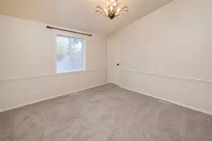 2394 NE Crocus Way, Bend, OR 97701 - Photo 23