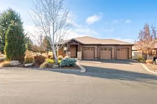 291 Sun Vista Dr, Redmond, OR 97756 - Photo 1