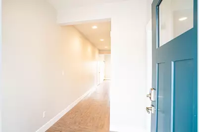 2755 SW Greens Boulevard #APT 3, Redmond, OR 97756 - Photo 5