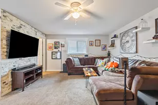 835 SW 14th St, Redmond, OR 97756 - Photo 13