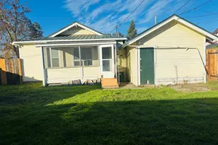 611 W 4th St, Medford, OR 97501 - Photo 15