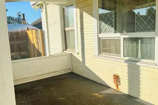 611 W 4th St, Medford, OR 97501 - Photo 13