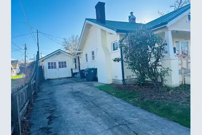 611 W 4th Street, Medford, OR 97501 - Photo 3