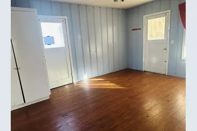 611 W 4th Street, Medford, OR 97501 - Photo 9