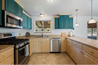 16549 Wayne Drive, La Pine, OR 97739 - Photo 13