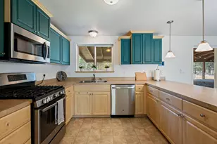 16549 Wayne Dr, La Pine, OR 97739 - Photo 13