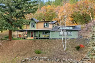 4075 Livingston Rd, Central Point, OR 97502 - Photo 5