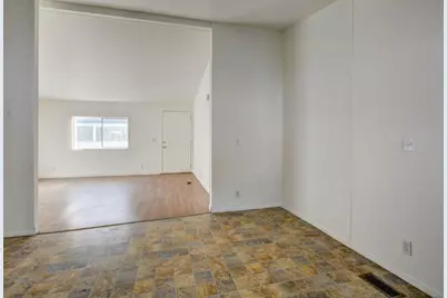 633 E Archwood Drive #53, Eagle Point, OR 97524 - Photo 7