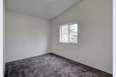 633 E Archwood Drive #53, Eagle Point, OR 97524 - Photo 17