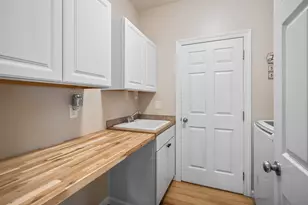 2834 SW Indian Pl, Redmond, OR 97756 - Photo 23