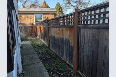 1055 N 5th Street #UNIT 110, Jacksonville, OR 97530 - Photo 29