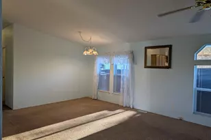 1055 N 5th St, Jacksonville, OR 97530 - Photo 3