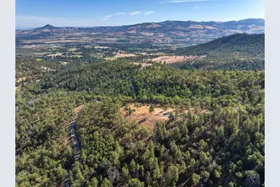 1018 Coleman Hills Drive #6, Medford, OR 97501 - Photo 5