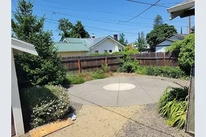 55 N Orange Street, Medford, OR 97501 - Photo 23