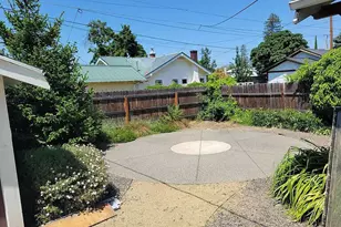 55 N Orange St, Medford, OR 97501 - Photo 23