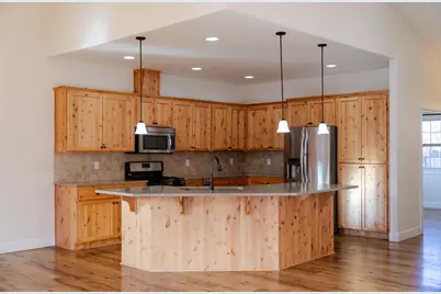 1752 NW Upas Avenue, Redmond, OR 97756 - Photo 7