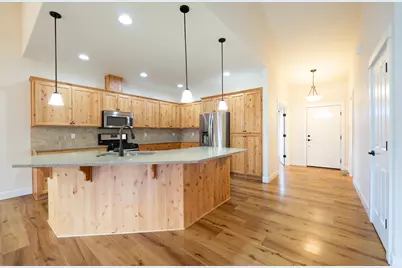 1752 NW Upas Avenue, Redmond, OR 97756 - Photo 13