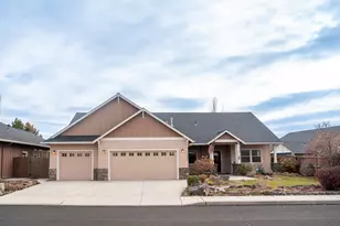1752 NW Upas Ave, Redmond, OR 97756 - Photo 1