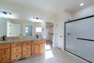 1752 NW Upas Ave, Redmond, OR 97756 - Photo 49