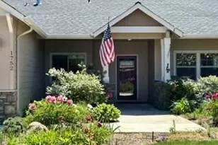 1752 NW Upas Ave, Redmond, OR 97756 - Photo 1