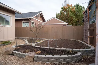 1752 NW Upas Avenue, Redmond, OR 97756 - Photo 61
