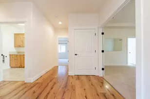 1752 NW Upas Ave, Redmond, OR 97756 - Photo 33