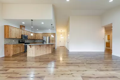 1752 NW Upas Avenue, Redmond, OR 97756 - Photo 19