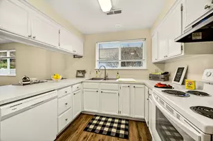 654 SW Larch Rd, Grants Pass, OR 97526 - Photo 9