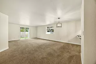 654 SW Larch Rd, Grants Pass, OR 97526 - Photo 5