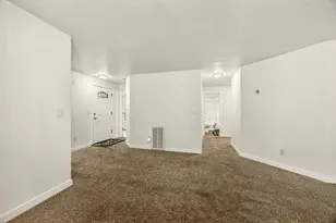 654 SW Larch Rd, Grants Pass, OR 97526 - Photo 7