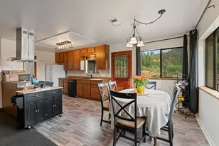 4866 Galice Rd, Merlin, OR 97532 - Photo 5