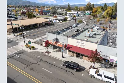 217 E Pine Street, Central Point, OR 97502 - Photo 31