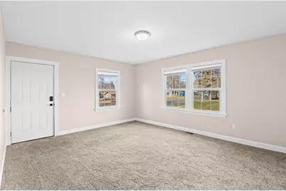 703 Mitchell Street, Klamath Falls, OR 97601 - Photo 5